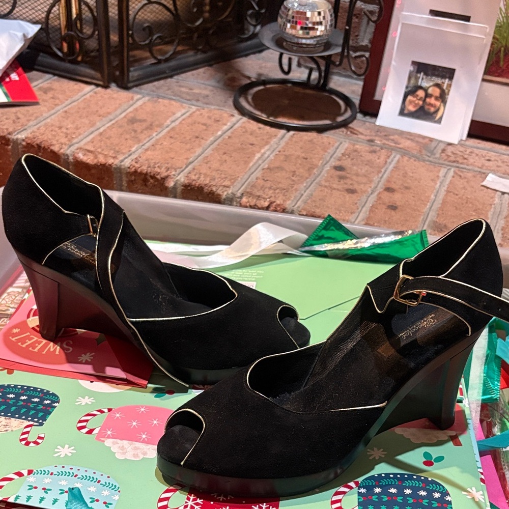 Chocolat Black Peep-Toe Heels with Straps, Suede with Gold trim, size 8, 3” heel